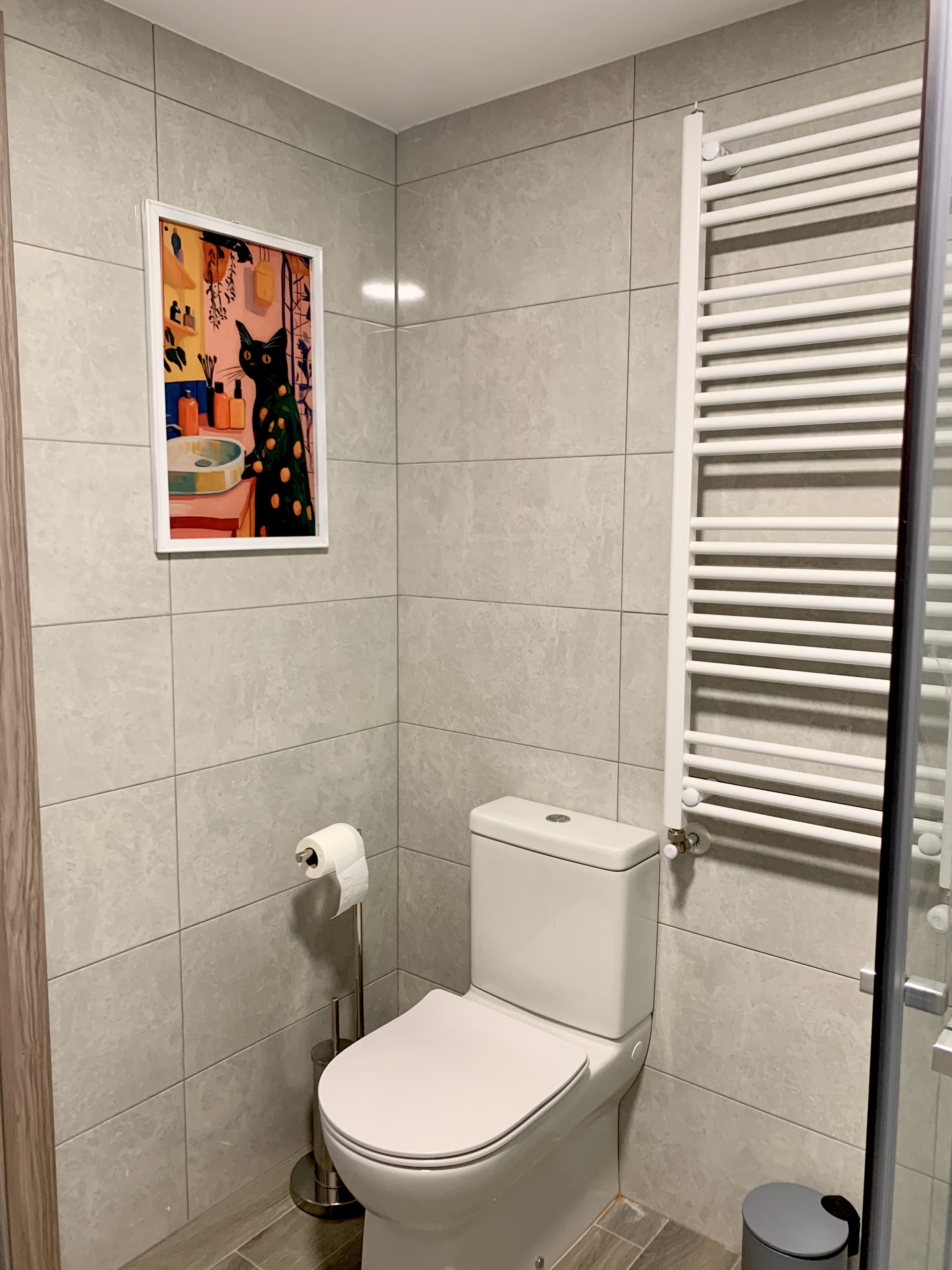 Modern bathroom